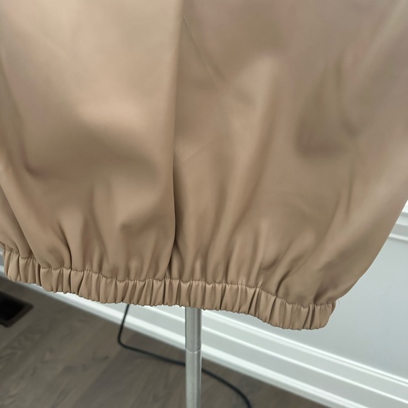 Cool pleather vest - Picture 2 of 4